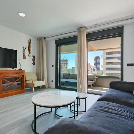 Fantastic 200mt 2bedroom Lejlighed *