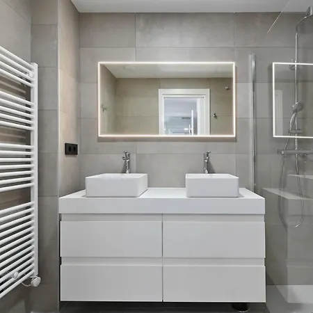 Apartmán Fantastic 200mt 2bedroom *